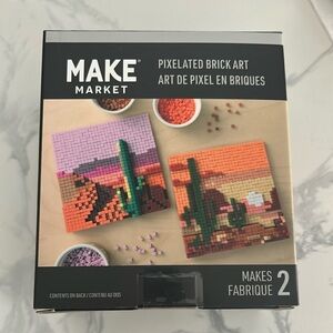 NIB Pixelated Brick Art Desert Cactus Theme